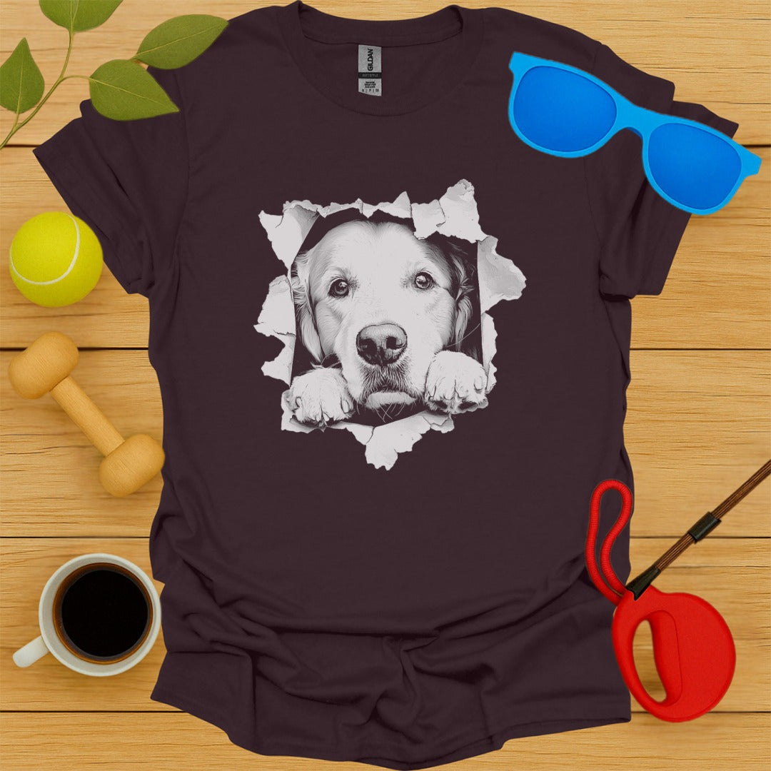 Golden Retriever Peaking T-Shirt