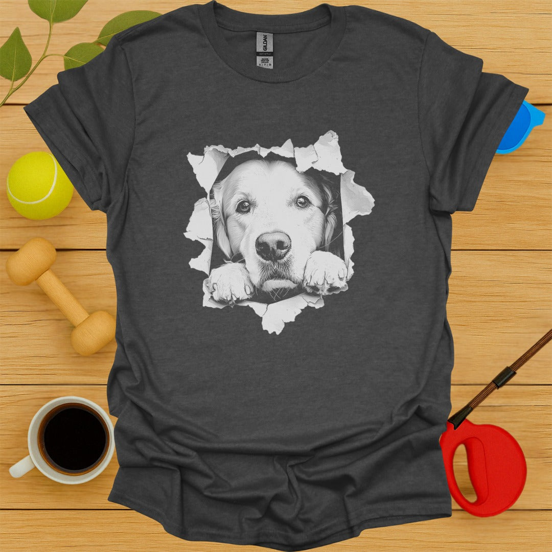 Golden Retriever Peaking T-Shirt
