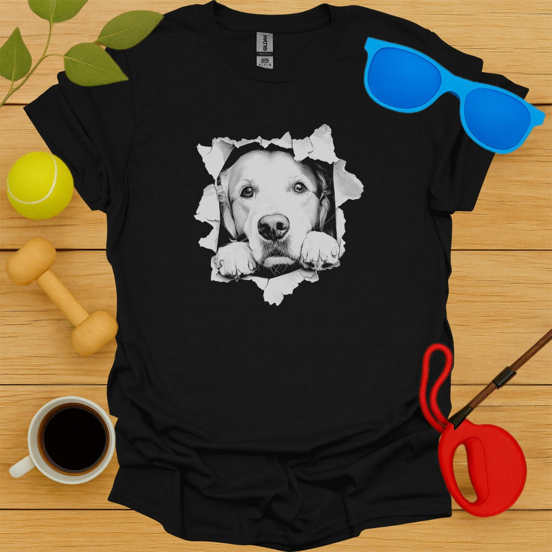 Golden Retriever Peaking T-Shirt