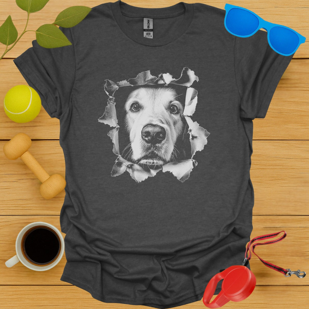 Golden Retriever Peaking Tee