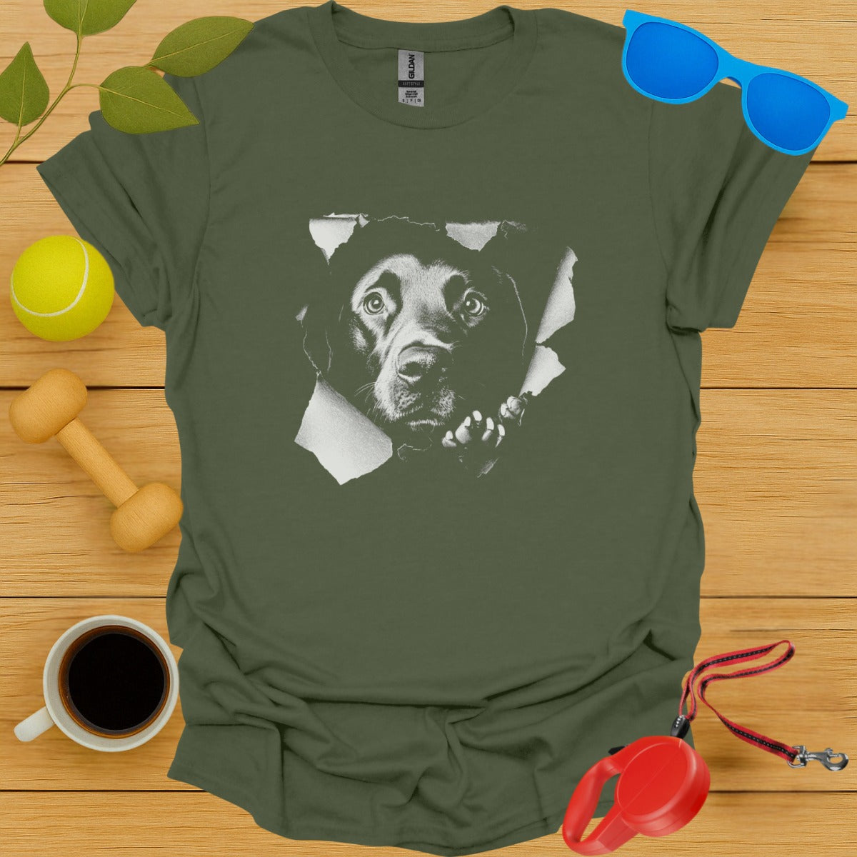 Labrador Retriever Peaking T-Shirt