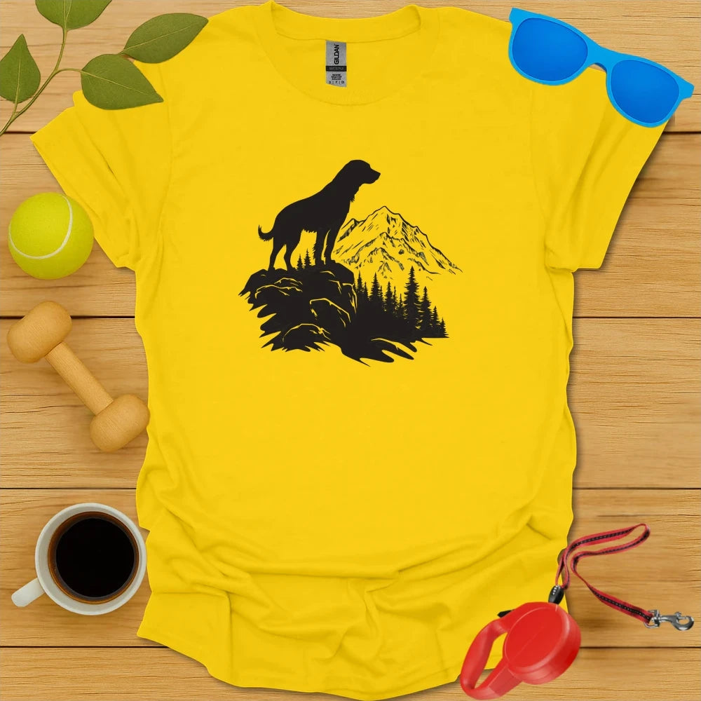 Summit Watcher | Outdoor Dog Lover Tee - Daisy