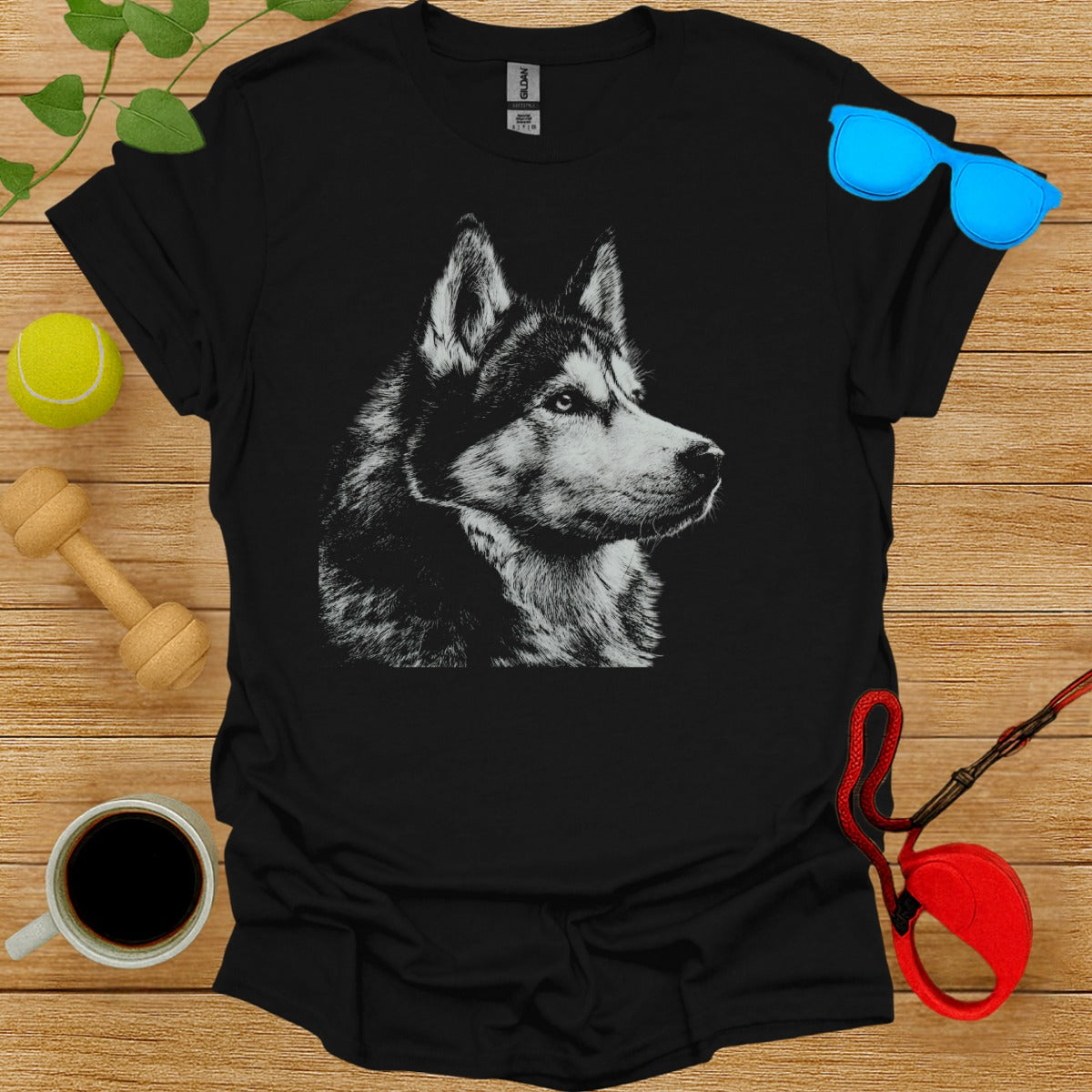 Detailed Siberian Husky Portrait Graphic T-Shirt