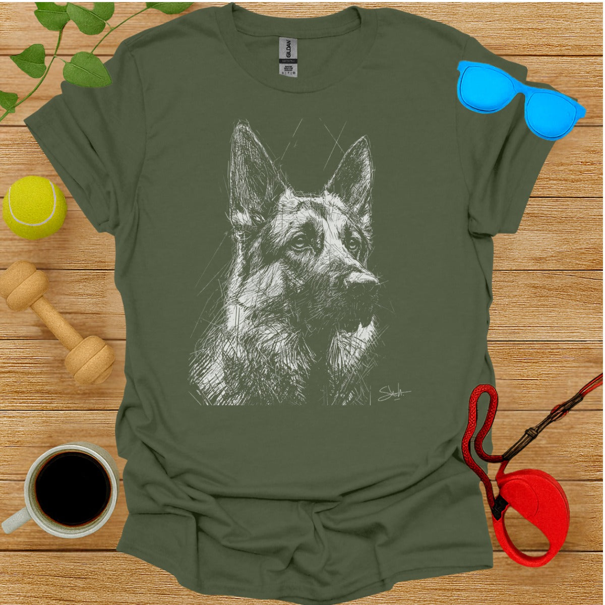 Detailed German Shepherd Drawing Green T-shirt