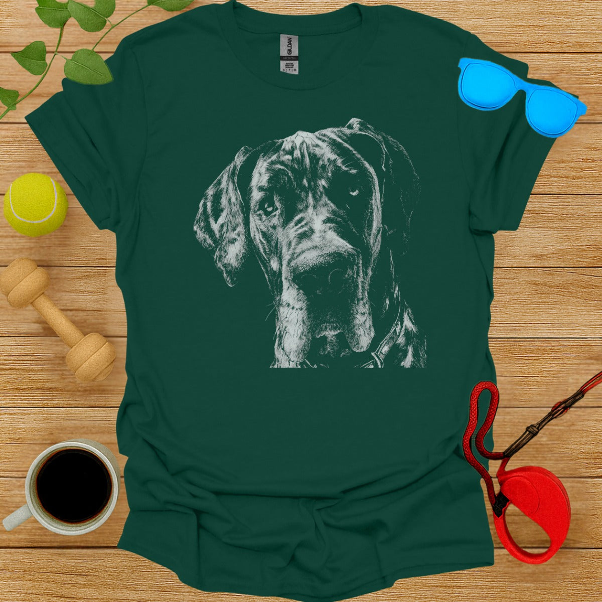 Graphic Tee with Detailed Dog Face Image Design
